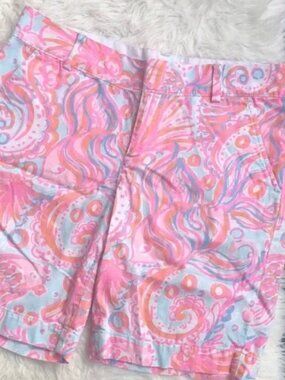 Lilly Pulitzer So Bubbly Chipper Shorts, Size 2